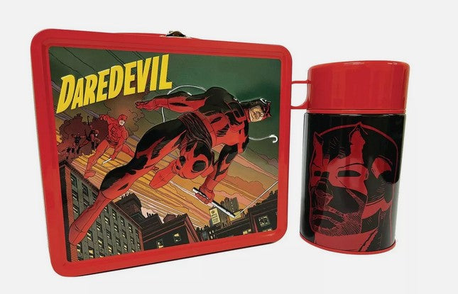 Previews Exclusive Tin Titans DAREDEVIL Lunch Box w/ Thermos!