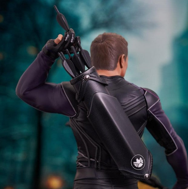 Hawkeye 1/6 Statue