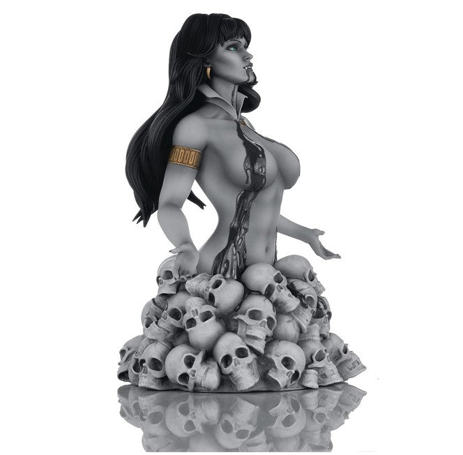 Dynamite Entertainment VAMPIRELLA Underworld variant 1/6 scale bust B/W
