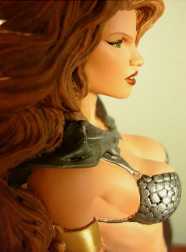 Dynamite Red Sonja She-devil with a Sword Michael Turner Statue